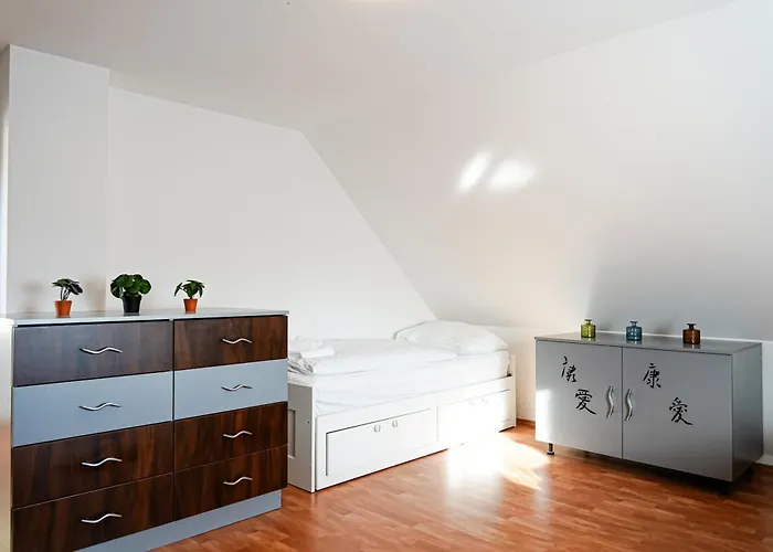 Spacious House With 5