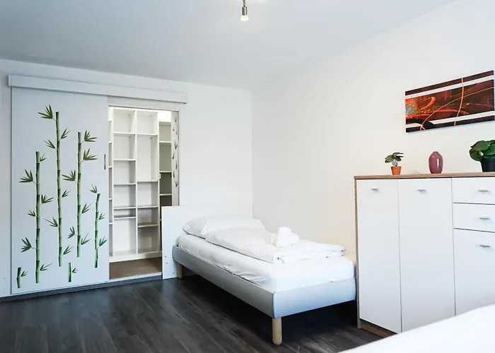 Spacious House With 5 度假居 维也纳