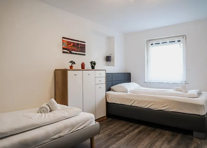 Spacious House With 5